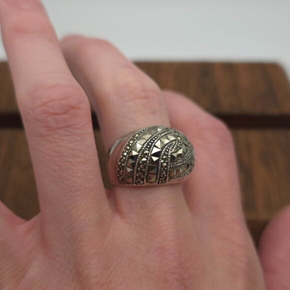 Size 8 Sterling Silver Marcasite Stones Band Ring A202 - Picture 4 of 8